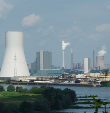 なぜ、昔は会社のためにと働いたか? 鍜治田流、現場への溶け込み方